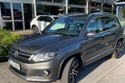 VW Tiguan 119.500 km 11.990 &euro; München 81825