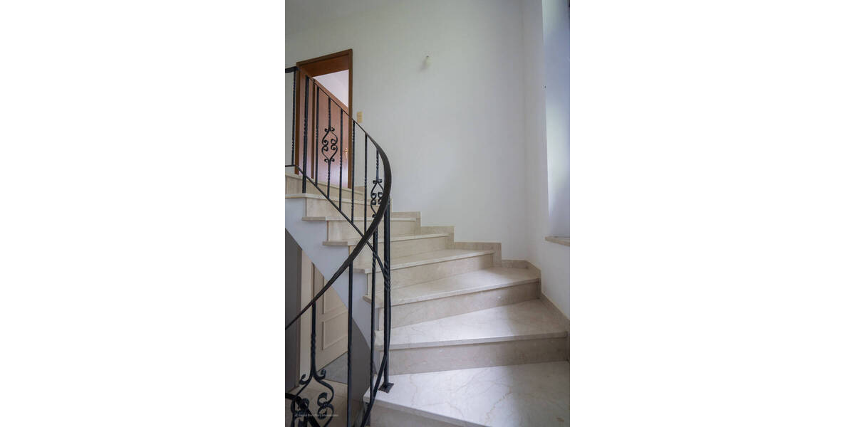 Einfamilienhaus München Ramersdorf-Perlach - 5 Zimmer, 160 m&sup2;, 2.730&euro; | Angebot:26544143