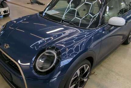 Mini Cooper C 8.534 km 28.040 &euro; München 80788