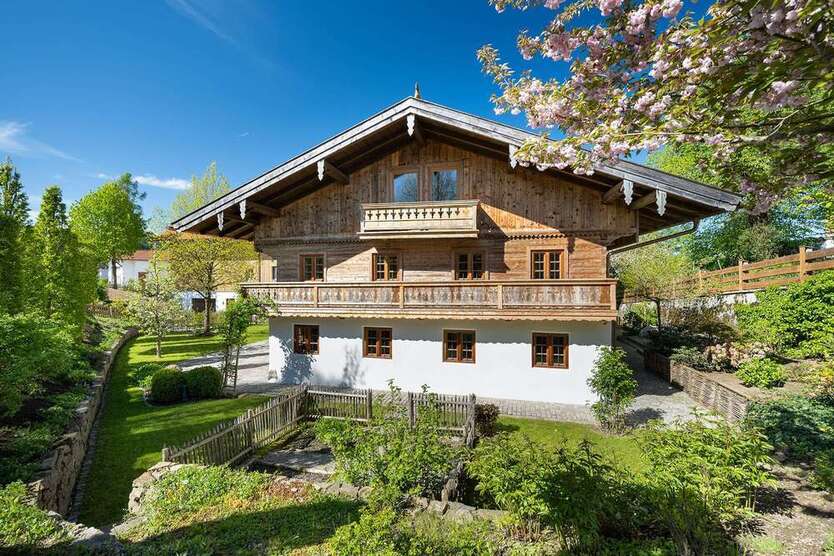 Haus zum Kaufen in Dietramszell 2.995.000 € 446 m²