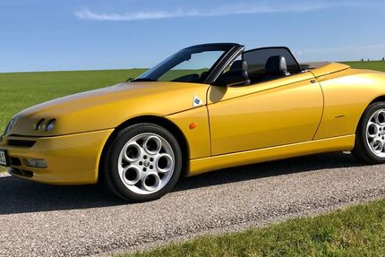 Alfa Romeo Spider 109.500 km 13.999 &euro; München 81739