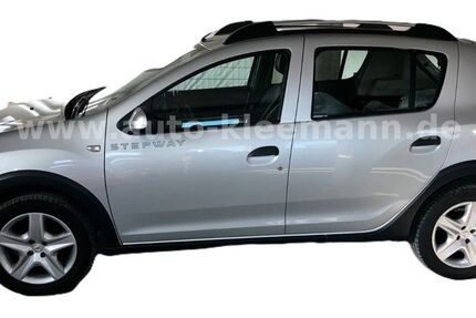 Dacia Sandero 95.972 km 5.999 &euro; Wörthsee 82237