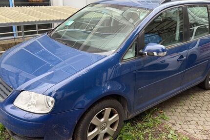 VW Touran 282.000 km 1.880 &euro; München 81827