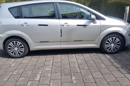 Toyota Verso 87.000 km 5.500 &euro; Pullach 82049