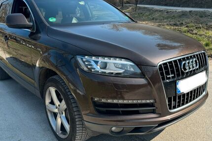 Audi Q7 297.000 km 9.900 &euro; München 81673