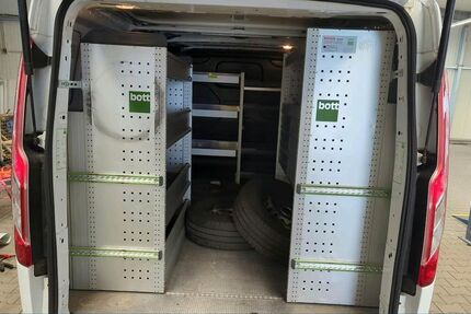 Ford Transit Custom 142.844 km 15.900 &euro; München 81825