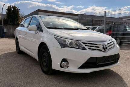 Toyota Avensis 202.500 km 5.999 &euro; München 80807