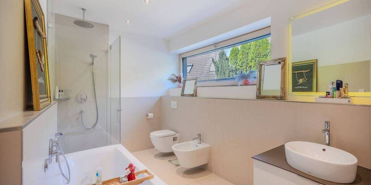 Etagenwohnung Grasbrunn Neukeferloh - 6 Zimmer, 214 m&sup2;, 1.380.000&euro; | Angebot:26554942