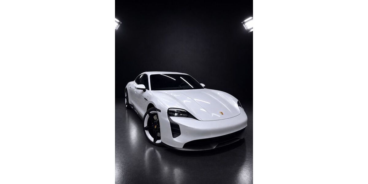 Porsche Taycan 49.800 km 73.950 &euro; München 81379