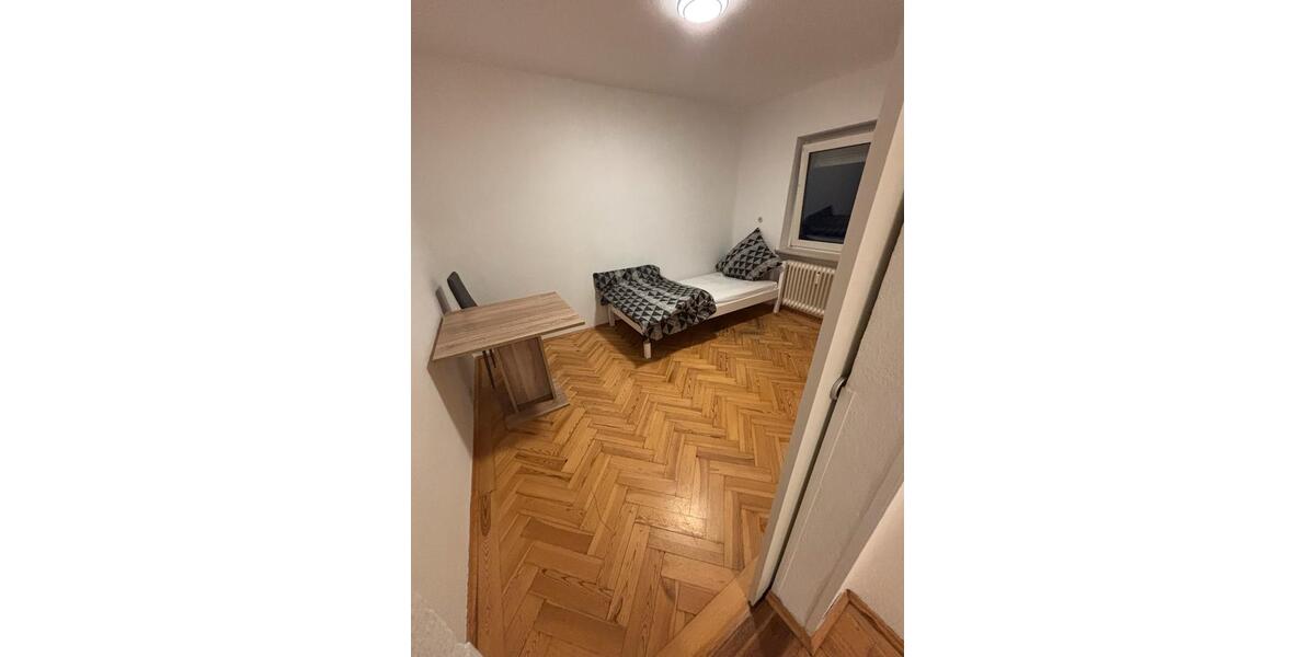 WG-Zimmer direkt an der Hochschule! 3 zimmer