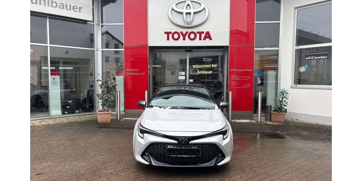 Toyota Corolla 29.679 km 30.980 &euro; Neufarn 85646