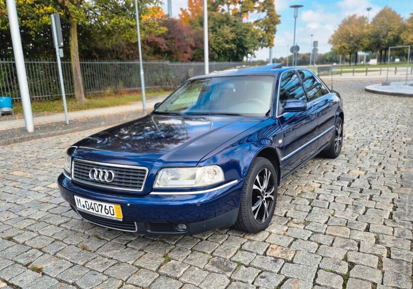 Audi A8 299.000 km 4.495 € München 81829