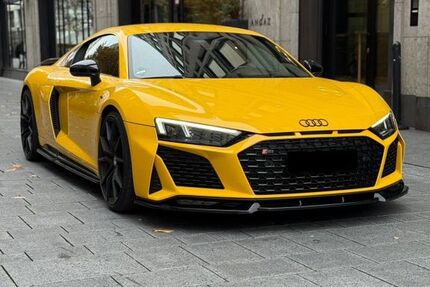 Audi R8 59.000 km 121.990 &euro; München 81825