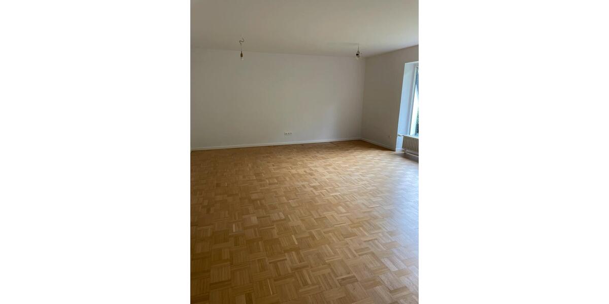 5 Zimmer Wohnung 140 qm mit Garten, befristet, auch WG gegeigt 5 zimmer