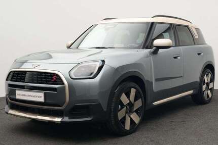 Mini Countryman S All4 22.952 km 44.393 &euro; München 80788