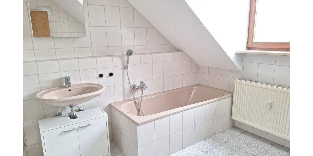 Mehrfamilienhaus, Wohnhaus Neufahrn bei Freising Neufahrn - 8 Zimmer, 224 m&sup2;, 1.150.000&euro; | Angebot:25662507