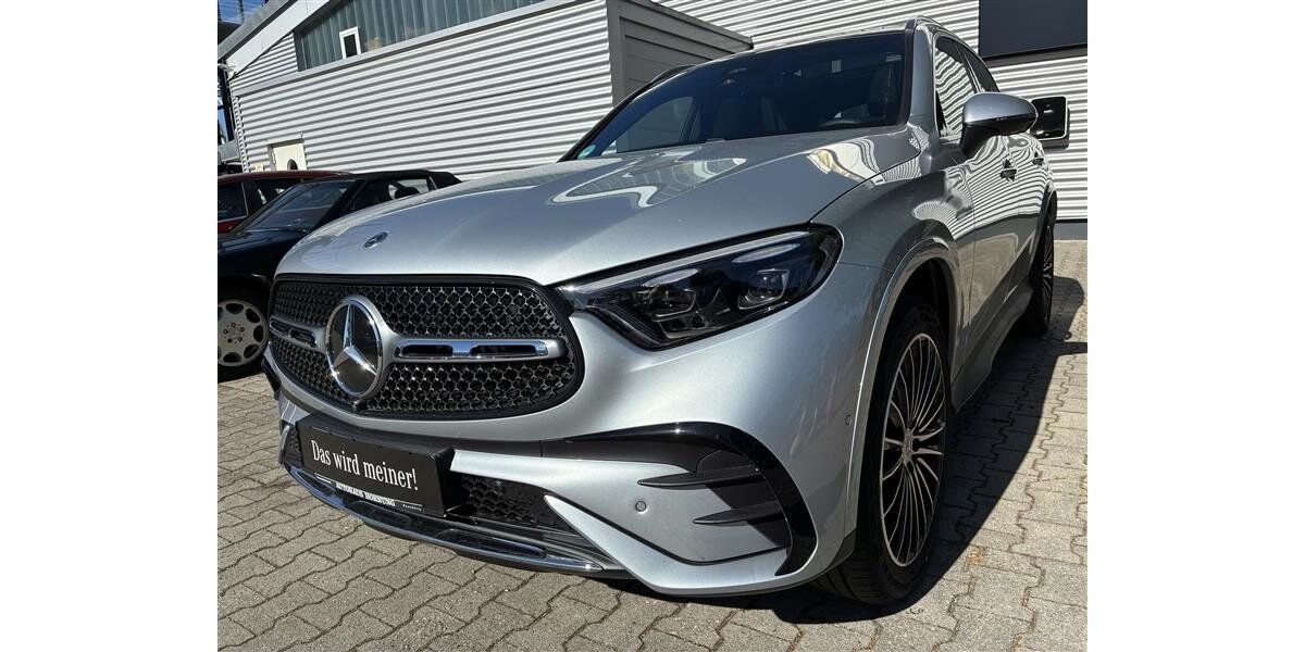 Mercedes-Benz GLC 300 3.000 km 69.800 &euro; München 81379