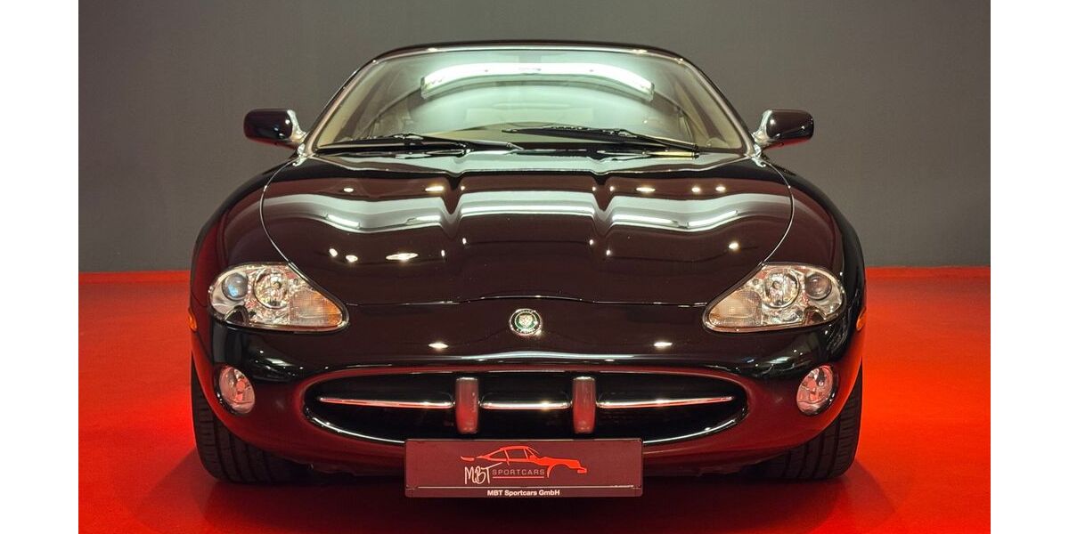 Jaguar XK8 197.238 km 16.390 &euro; München 80538