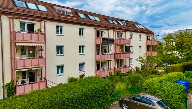 Ihre Ruheoase in Stadtnähe - kernsanierte, helle 2,5-Zimmer-Wohnung zum sofortigen Selbstbezug!