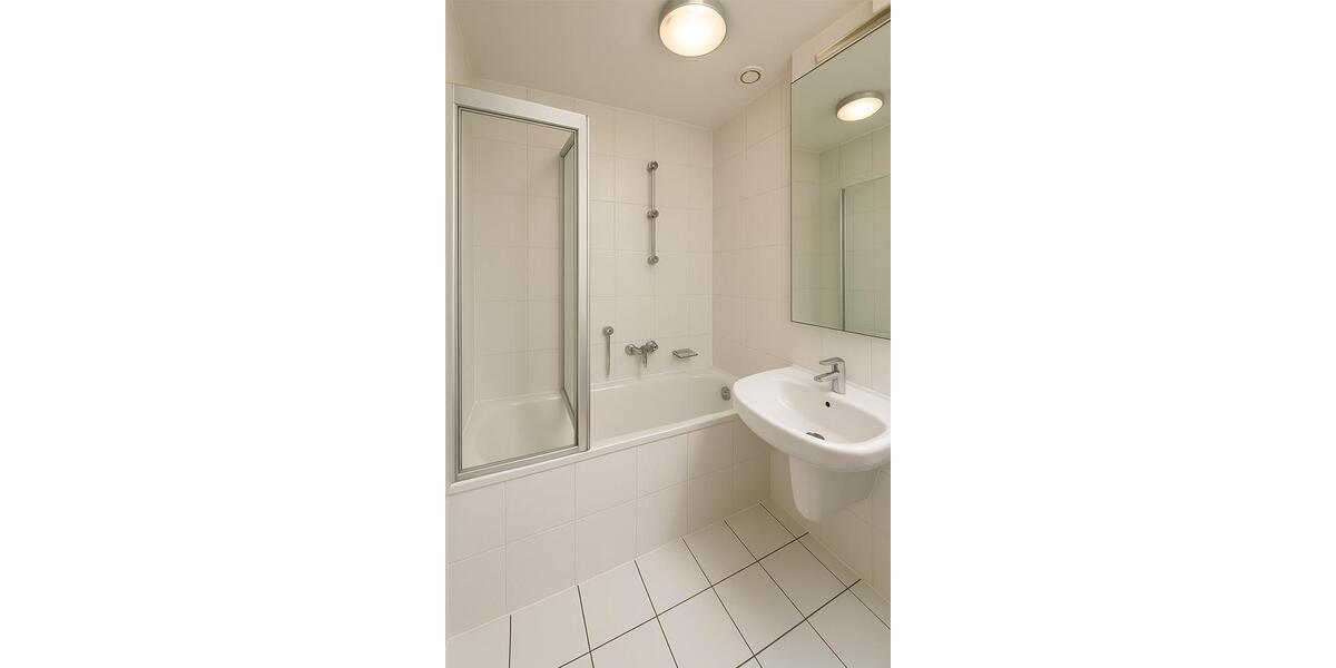 Dachgeschoßwohnung Starnberg - 2 Zimmer, 73 m&sup2;, 1.600&euro; | Angebot:23702369