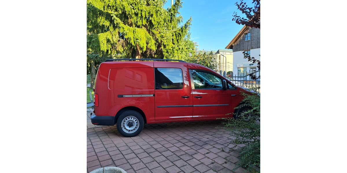 VW Caddy Maxi 60.500 km 11.600 € München 80935