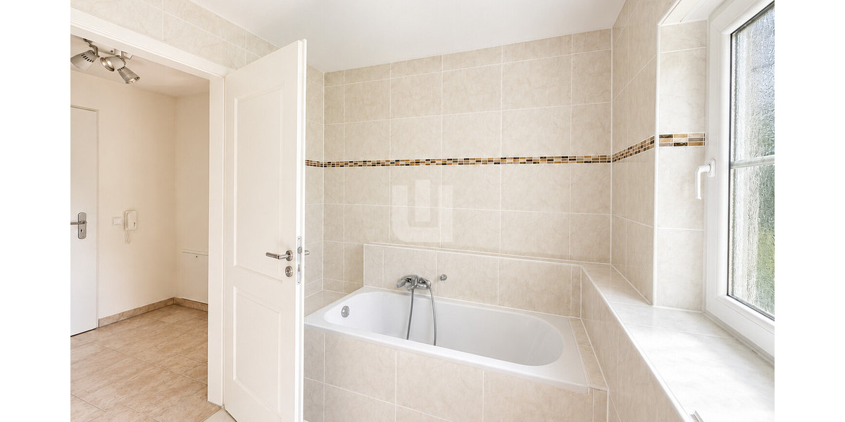 WINDISCH - Moderne 2-Zimmer Wohnung mit Aufzug in zentraler, ruhiger Lage - bezugsfrei! - Etagenwohnung Gröbenzell | Angebot:27732110