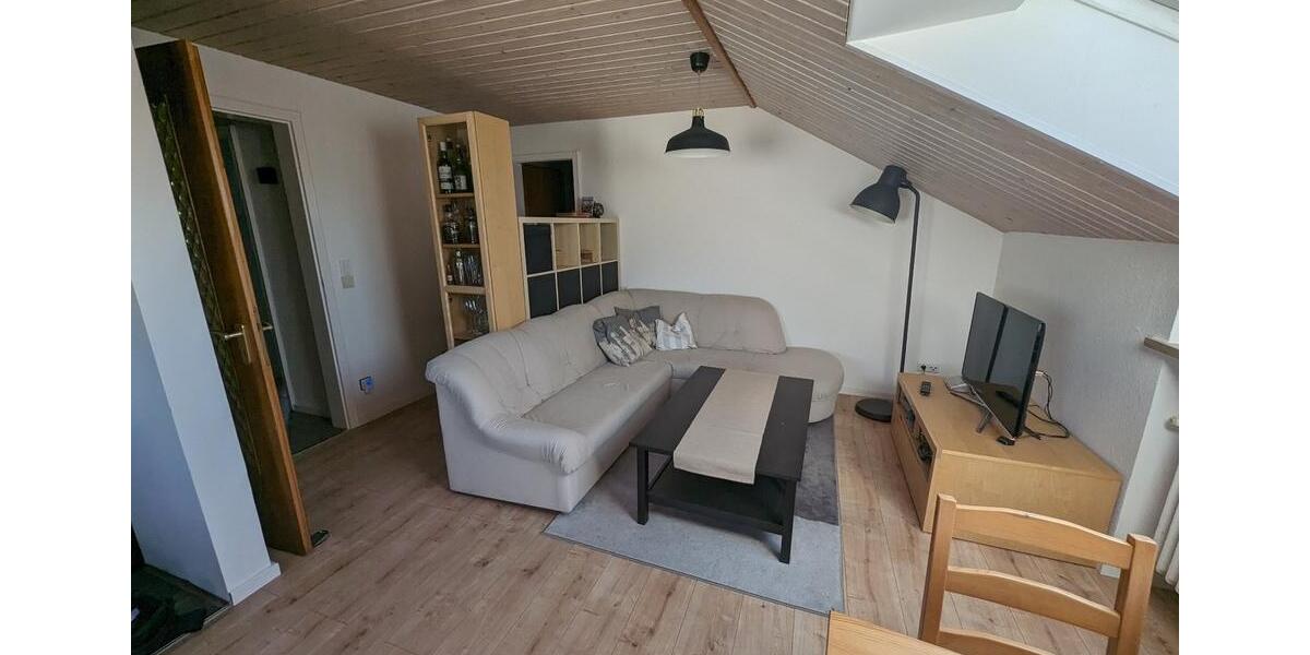 Moderne 3 Zimmer DG Wohnung - WG tauglich 3 zimmer