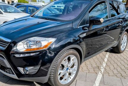 Ford Kuga 149.000 km 6.550 &euro; München 81825