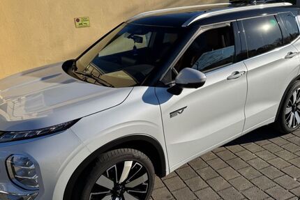 Mitsubishi Outlander 6.480 km 48.490 &euro; Ottobrunn bei München 85521
