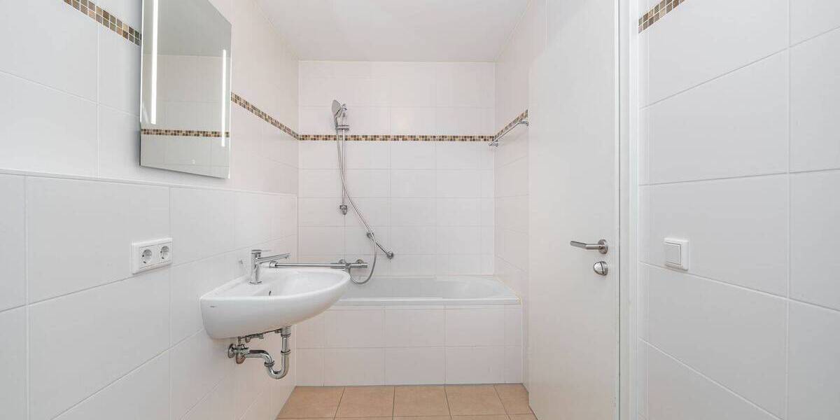 Reihenmittelhaus München Trudering-Riem - 6 Zimmer, 110 m&sup2;, 595.000&euro; | Angebot:26276688