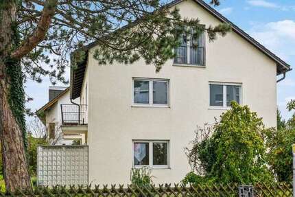 Haus zum Kaufen in Unterschleißheim 1.399.000 € 244 m² 10 zimmer