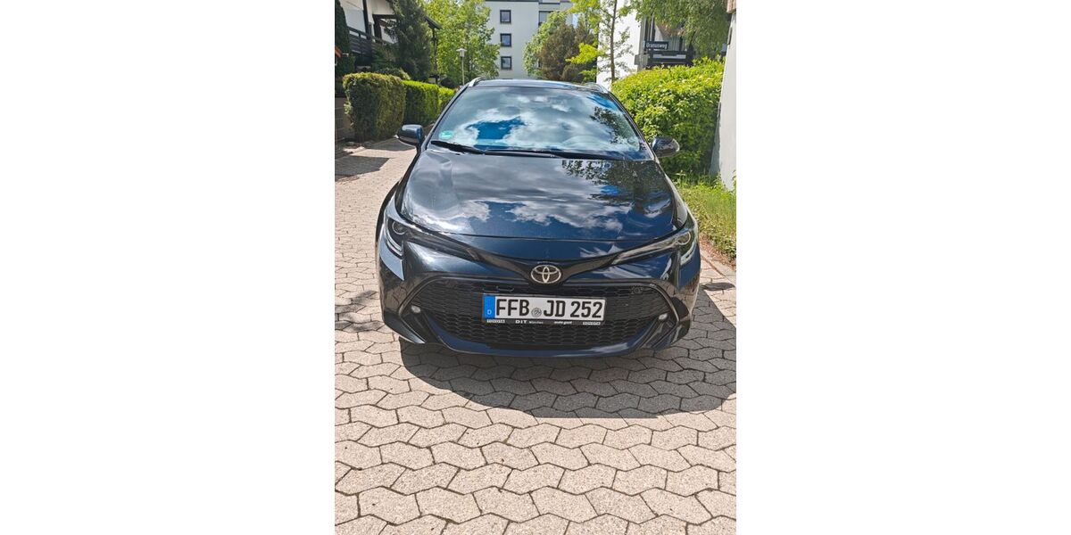 Toyota Corolla 48.000 km 17.460 &euro; Aschheim 85609