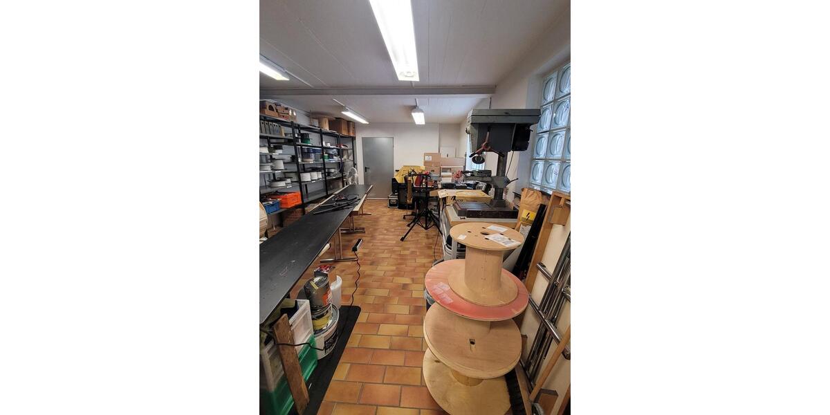 Gewerbeobjekt Karlsfeld - 1.999&euro; | Angebot:25600946