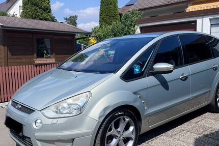 Ford S-Max 289.658 km 2.700 &euro; Karlsfeld 85757