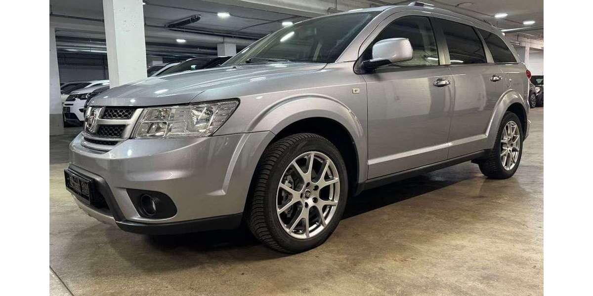 Fiat Freemont 136.578 km 11.990 &euro; München 81675