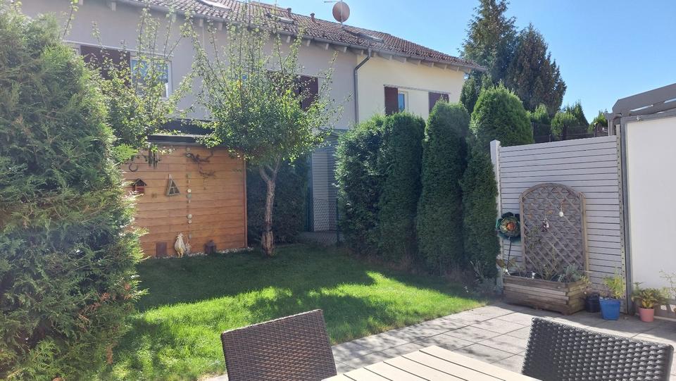 Reihenhaus Holzkirchen - 5 Zimmer, 137 m&sup2;, 1.150.000&euro; | Angebot:25543394