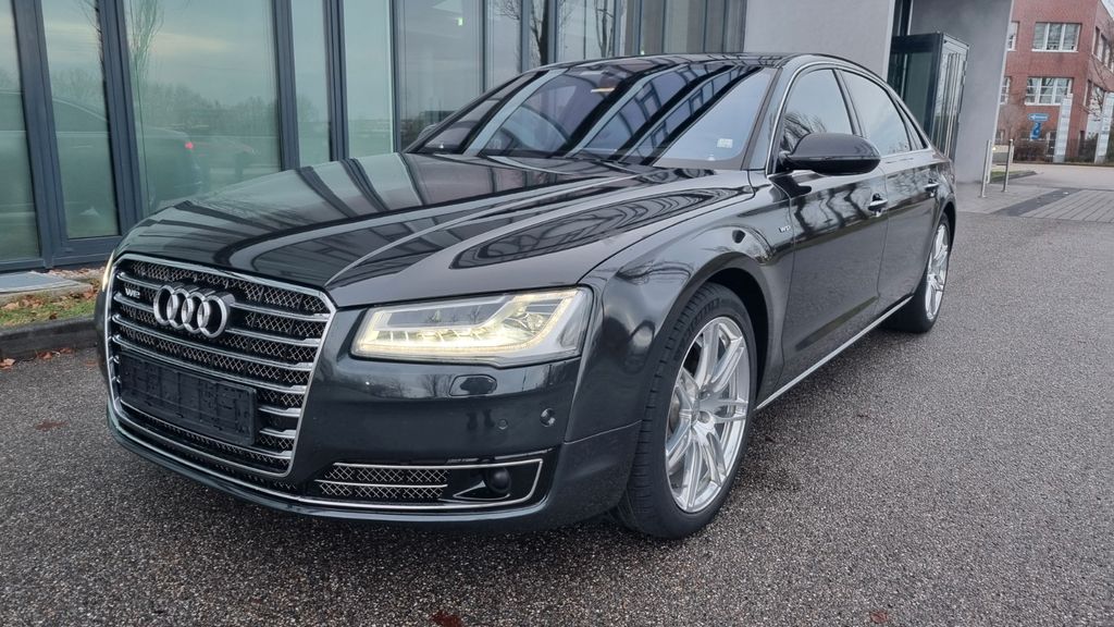 Audi A8 84.000 km 46.900 &euro; Feldkirchen bei München 85622