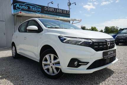 Dacia Sandero 23.777 km 11.950 &euro; München 81829