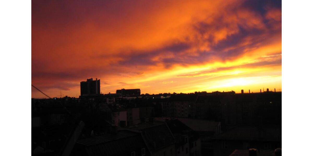 Dachgeschoßwohnung München Schwanthalerhöhe - 2.5 Zimmer, 85 m&sup2;, 680.000&euro; | Angebot:26321349