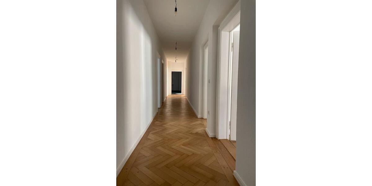 Modernisierte Altbau-Exklusivität auf 147 m² 4 zimmer