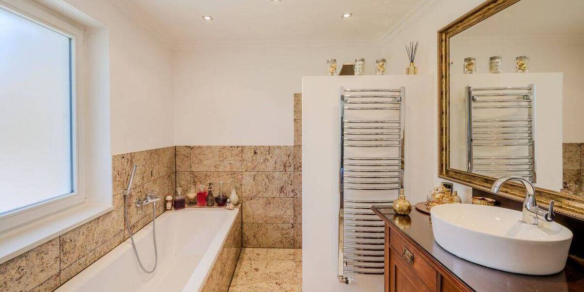 Mehrfamilienhaus, Wohnhaus Grasbrunn Neukeferloh - 6 Zimmer, 261 m&sup2;, 2.250.000&euro; | Angebot:25669846