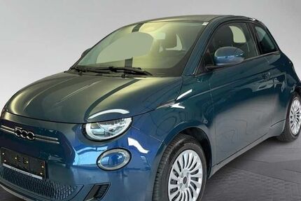 Fiat 500e 12.400 km 18.890 &euro; München 80339