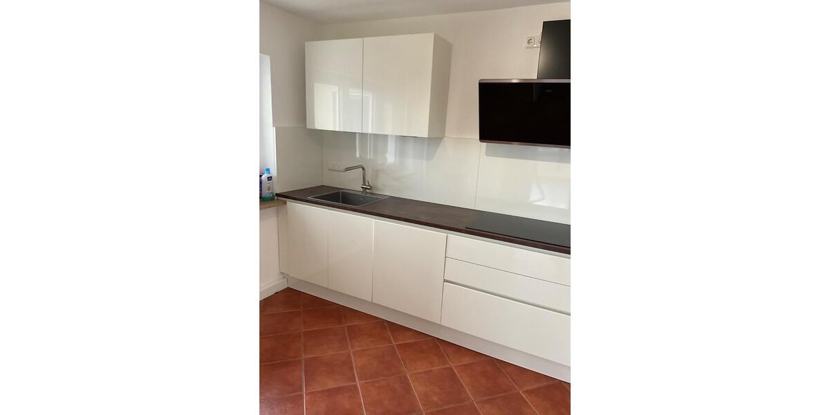 Etagenwohnung Holzkirchen - 2.5 Zimmer, 90 m&sup2;, 1.400&euro; | Angebot:25218962