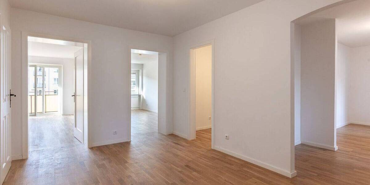 Etagenwohnung München Schwabing-West - 5 Zimmer, 129 m&sup2;, 2.640&euro; | Angebot:26684001
