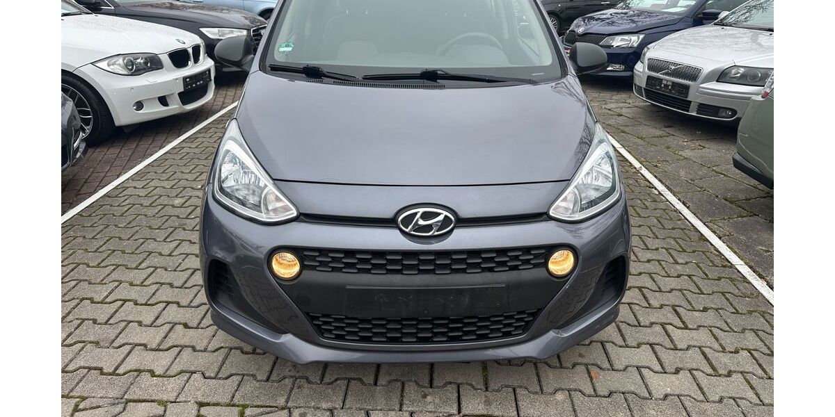 Hyundai i10 131.500 km 6.100 &euro; München OT Trudering-Riem 81825
