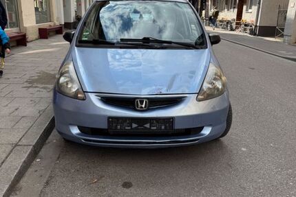 Honda Jazz 176.641 km 1.999 &euro; München 80339