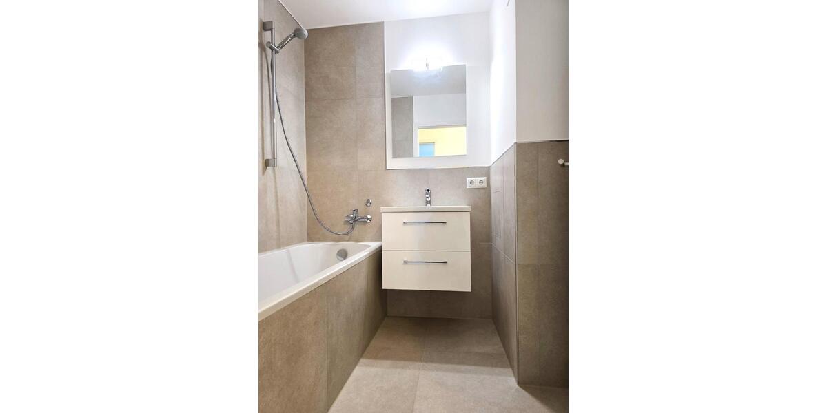 Etagenwohnung München Bogenhausen - 3 Zimmer, 75 m&sup2;, 669.000&euro; | Angebot:26087175