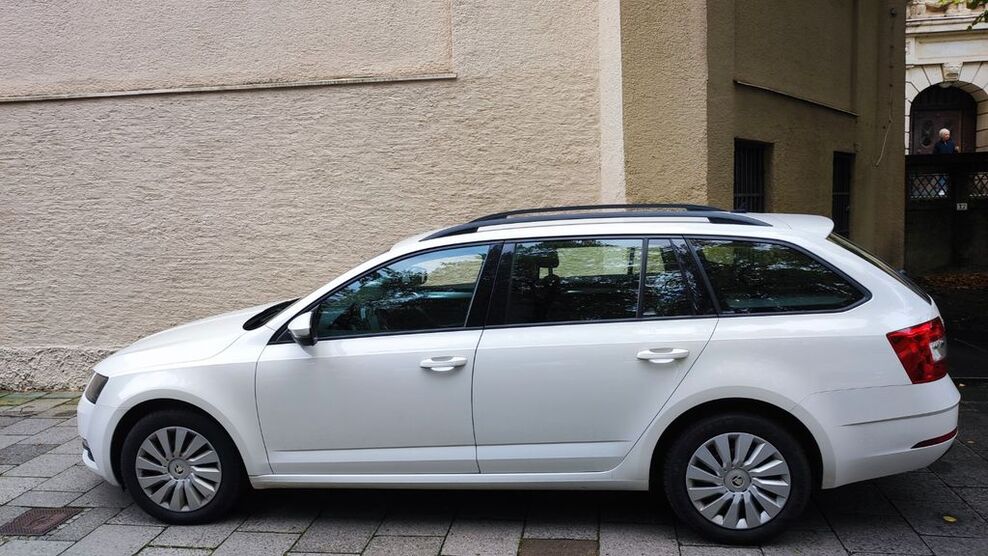 Skoda Octavia 271.760 km 8.300 € München 81547