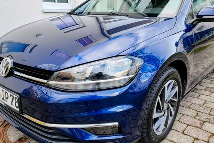 VW Golf 103.000 km 14.400 &euro; Poing 85586