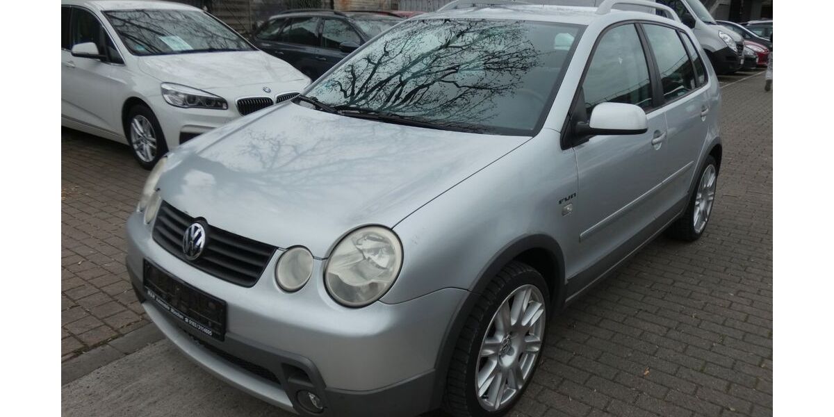 VW Polo 152.301 km 1.999 € München 81825
